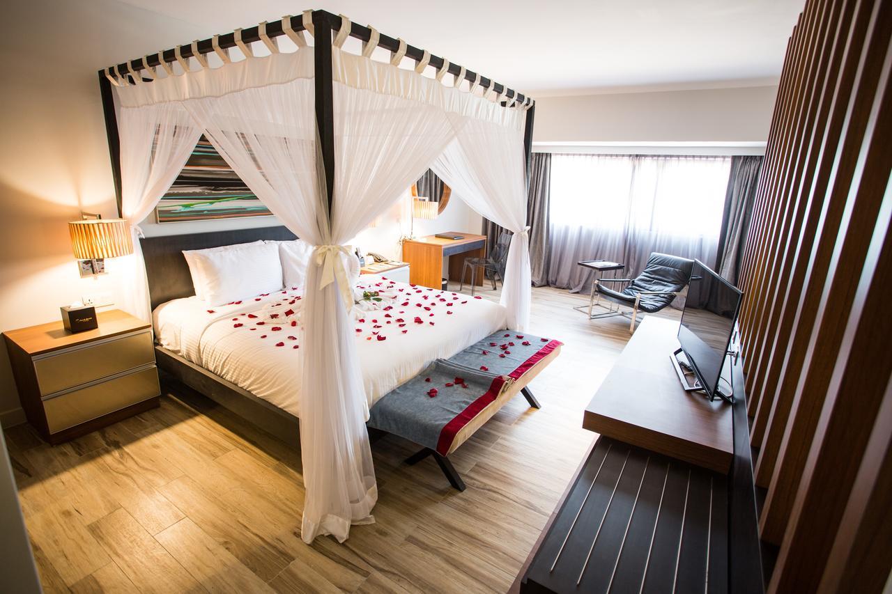 Sand & Sandals Desaru Beach Resort & Spa מראה חיצוני תמונה A room at the hotel