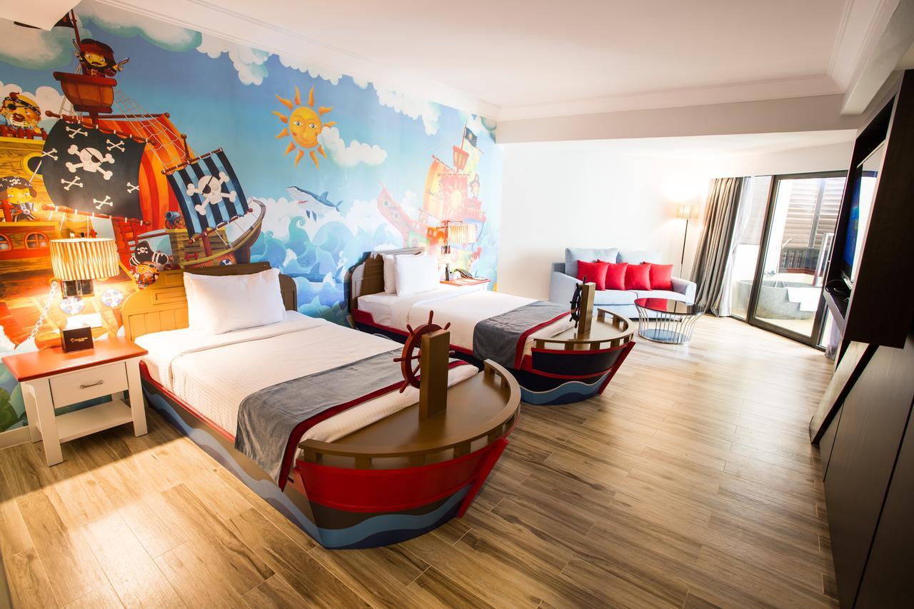 Sand & Sandals Desaru Beach Resort & Spa מראה חיצוני תמונה Family room