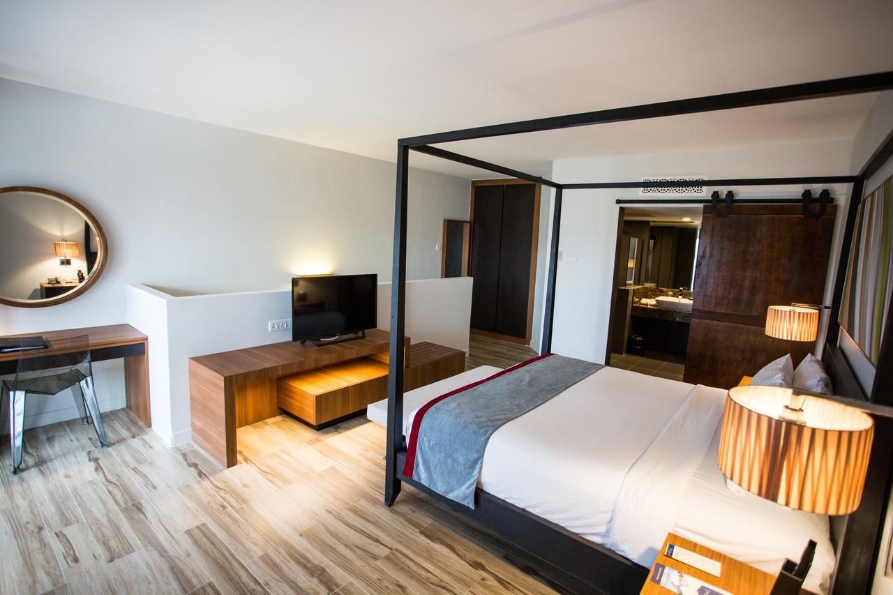 Sand & Sandals Desaru Beach Resort & Spa מראה חיצוני תמונה A bedroom at the hotel