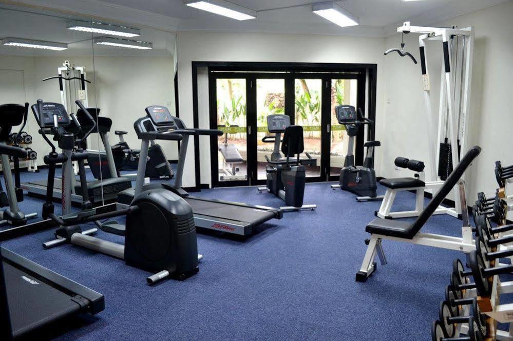 Sand & Sandals Desaru Beach Resort & Spa מראה חיצוני תמונה A gym in a hotel